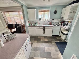 Kitchen- click for photo gallery